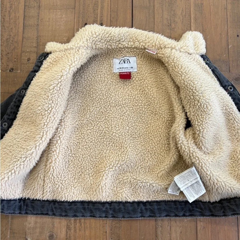 Zara peanuts Sherpa lined denim jacket